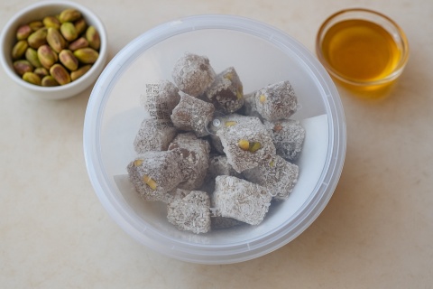 Lokum miodowe z pistacją Oruç Dede 200g Lokum miodowe z pistacją Oruç Dede 200g